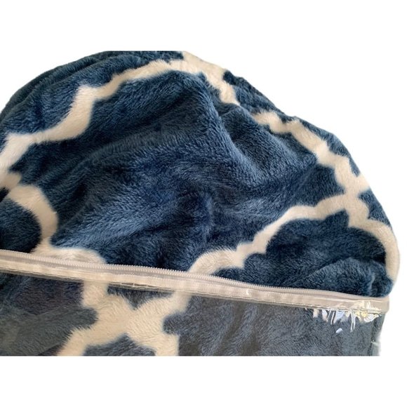 Sofa Saver One Piece Stretch Velvet Plus Slip Cover Armchair up to 43" Wide Blue - Picture 5 of 5